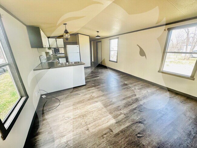 Building Photo - 3 Bedroom in great community in Woodward!