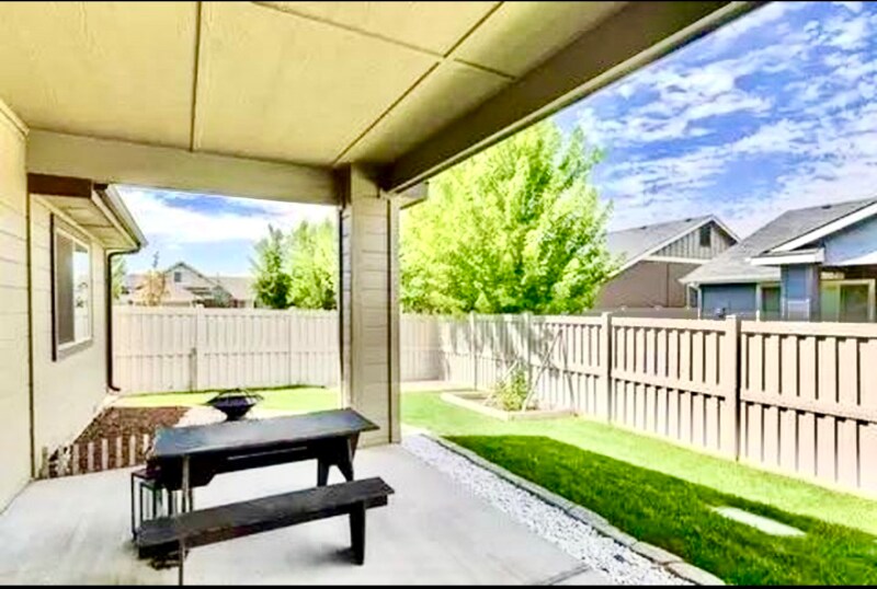 Building Photo - 4639 N Maplestone Ave