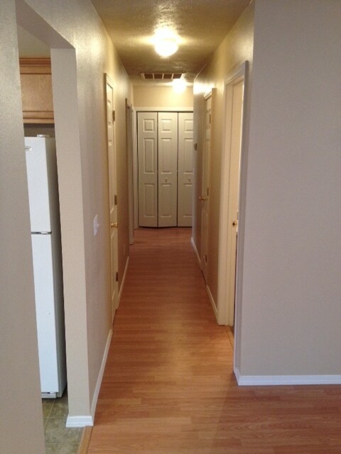 Building Photo - 1013 Deer Trail Ln