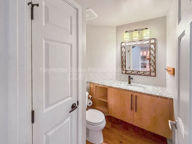 Building Photo - 4780 N Riverfront Dr