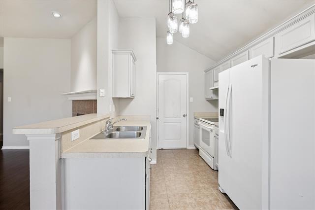 Building Photo - 13101 Evergreen Dr