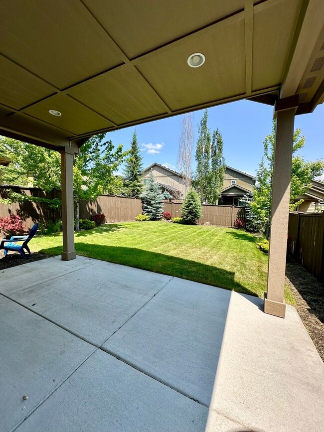 Building Photo - 61158 SW Teton Ln