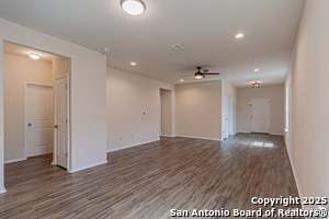 Building Photo - 2733 Barkey Spgs