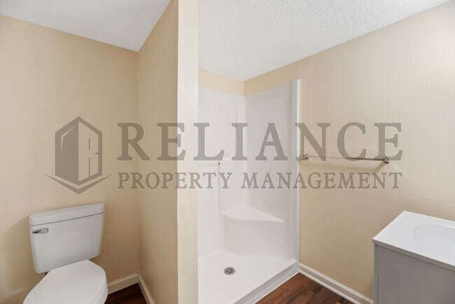 Building Photo - 5714 E Harry St