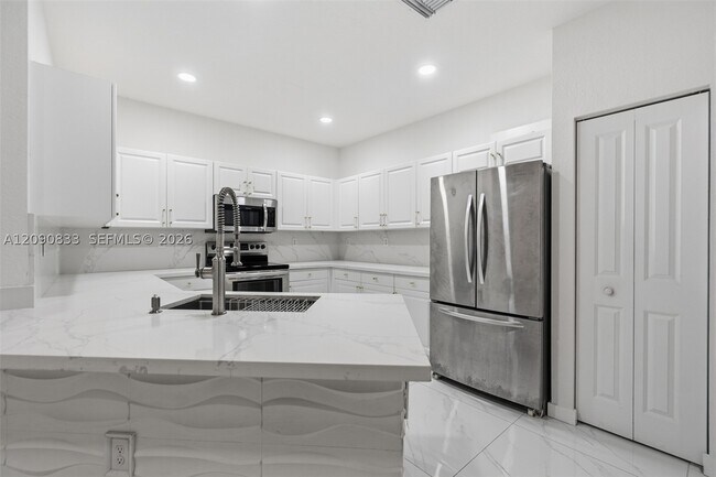 Building Photo - 24423 SW 118 Ave