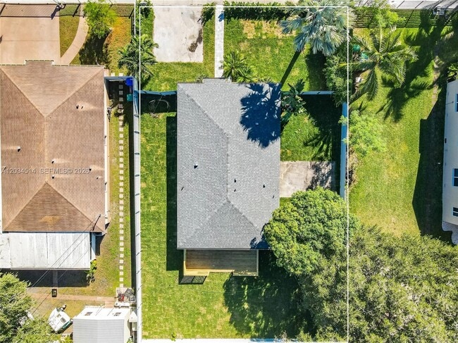 Building Photo - 407 NW 45th St