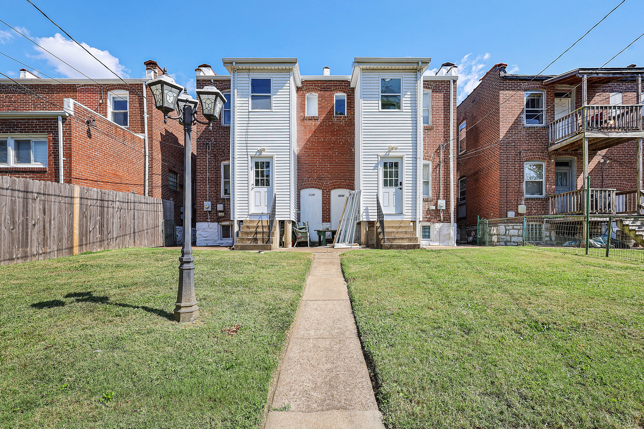 Building Photo - 3337 Salena St