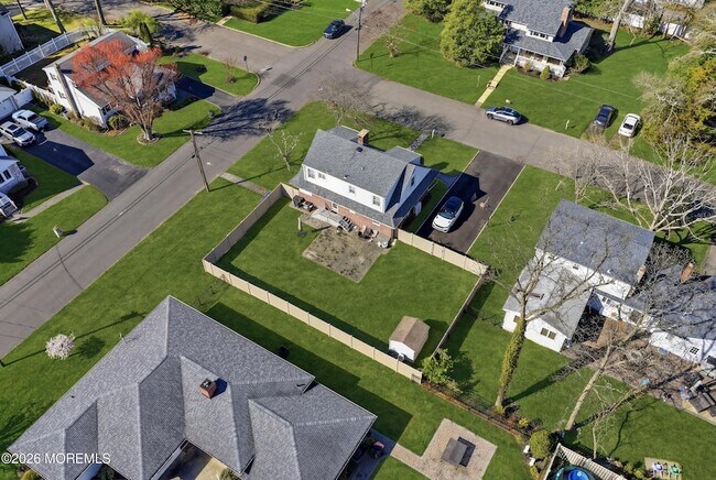 Building Photo - 227 Chatham Ave