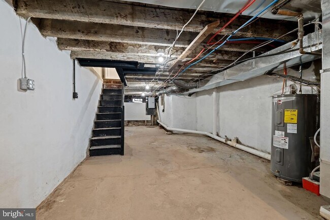 Building Photo - 3450 Almond St