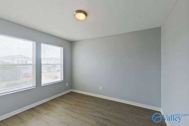 Building Photo - 112 Belle Haven Dr