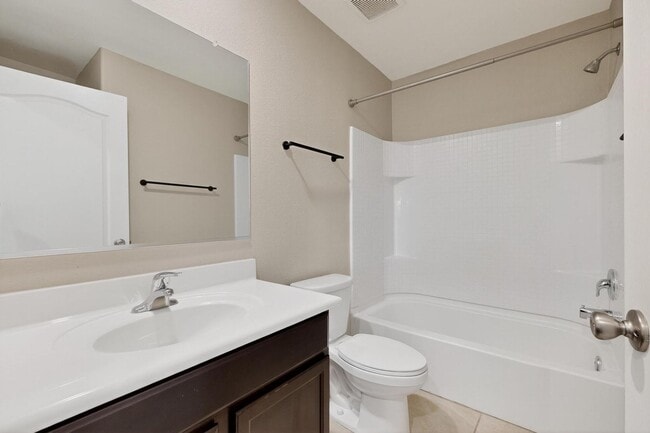 Building Photo - Executive 2 story Town house 4 Bedroom 3 b...