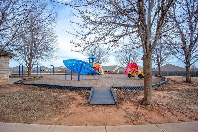 Building Photo - 624 Caladium Dr