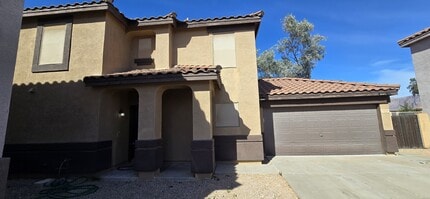 Building Photo - 3256 S Chaparral Rd