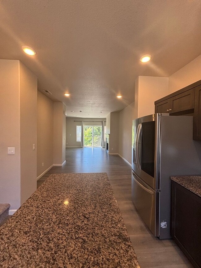 Building Photo - 14340 SW Gold Coast Terrace
