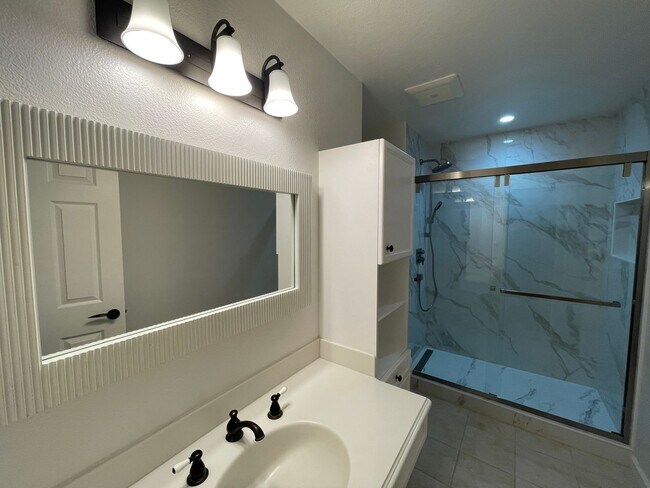 Building Photo - Beautiful home with pool in Cupertino, Available Soon!