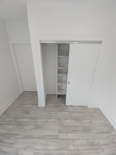 Building Photo - 1169 Hope St