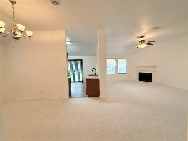 Building Photo - 918 Fleming St