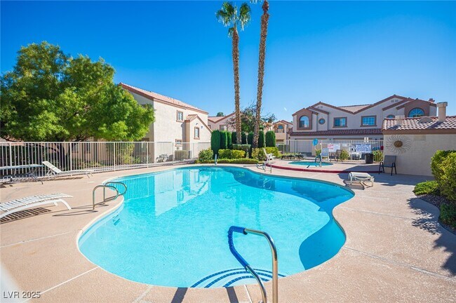 Building Photo - 8301 Boseck Dr