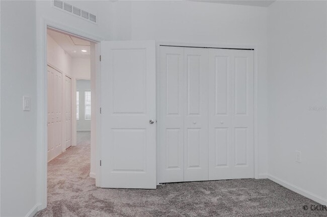 Building Photo - 3290 Laurent Lp