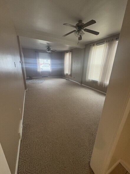 Building Photo - 506 Parker Ave