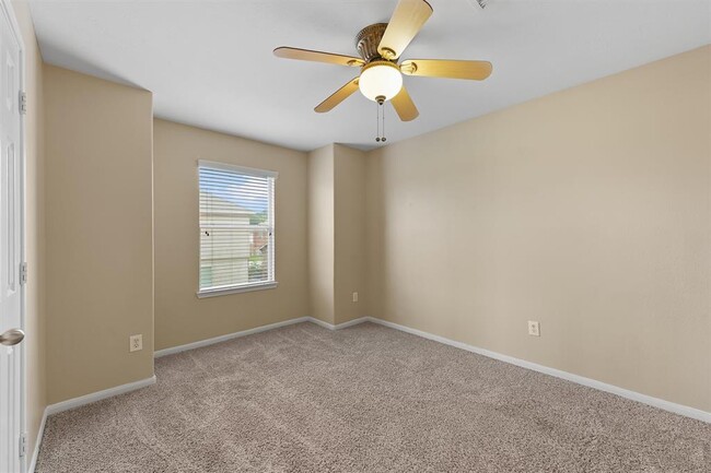 Building Photo - 8342 Loetsch Ridge Way