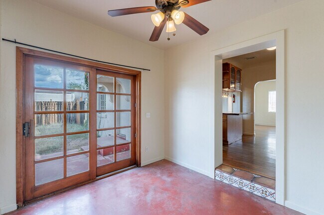 Building Photo - 241 S Cherry Ave