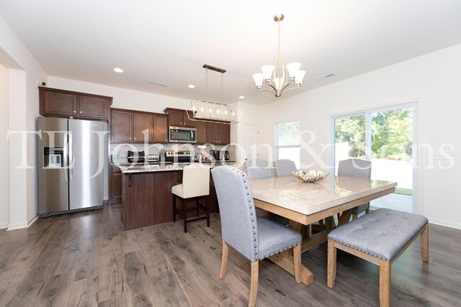 Building Photo - 5624 Baverhof Dr