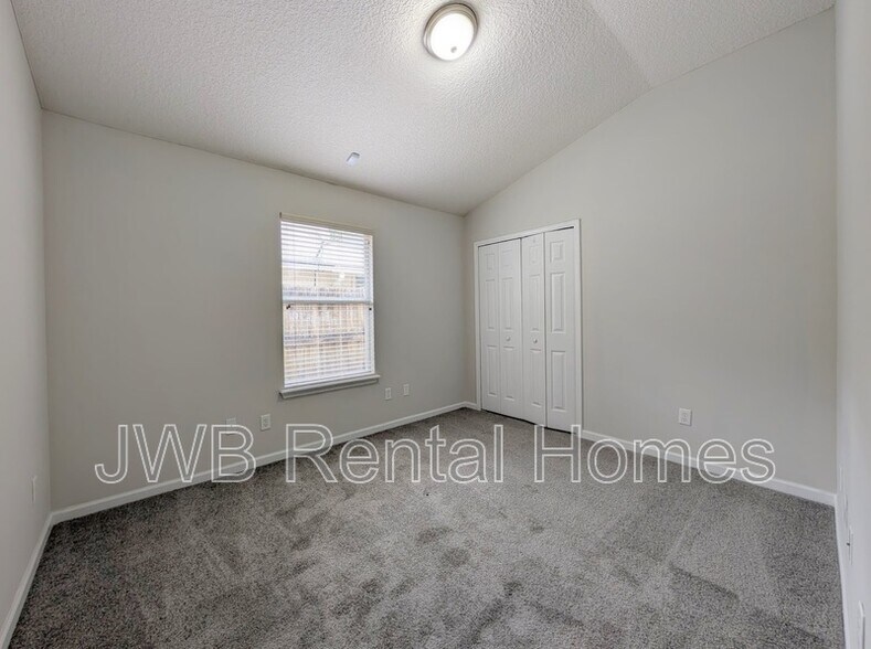 Building Photo - 3060 Havengate Dr