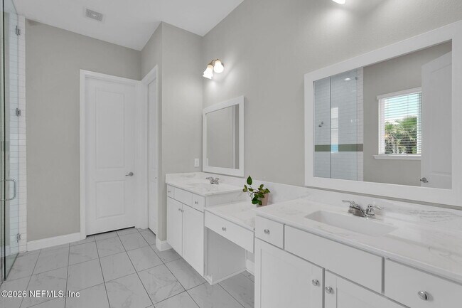 Building Photo - 247 Huguenot Ln