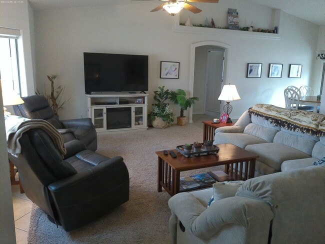 Building Photo - 2910 Swirl Dr