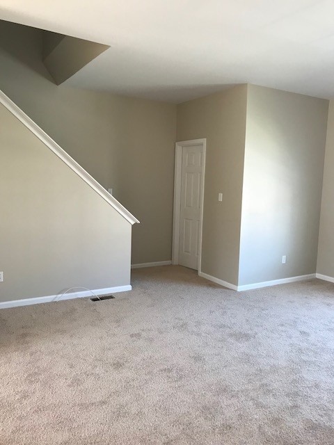 Building Photo - 34 Carrick Ln