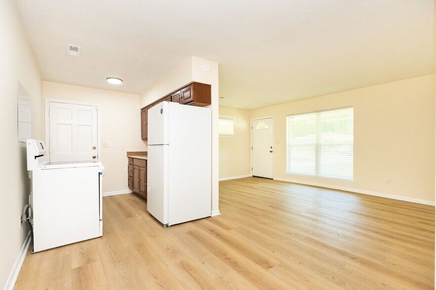 Building Photo - 4718 Arrowhead Trail