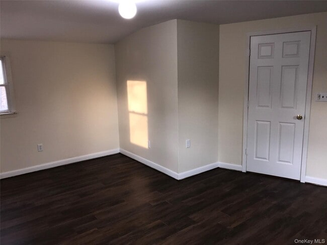 Building Photo - 15 N Leech Cir
