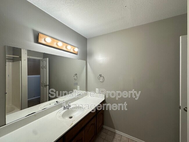 Building Photo - 12303 E 87th St N