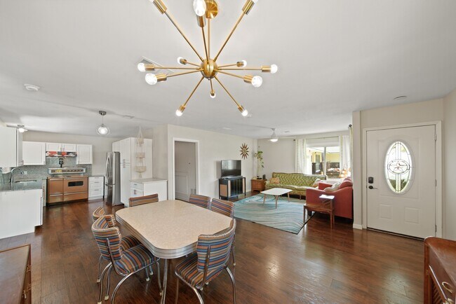 Building Photo - 5411 Meadow Creek Ln