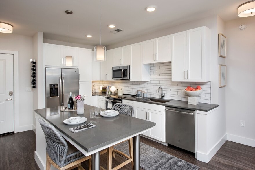 Kitchen - Glenn Perimeter
