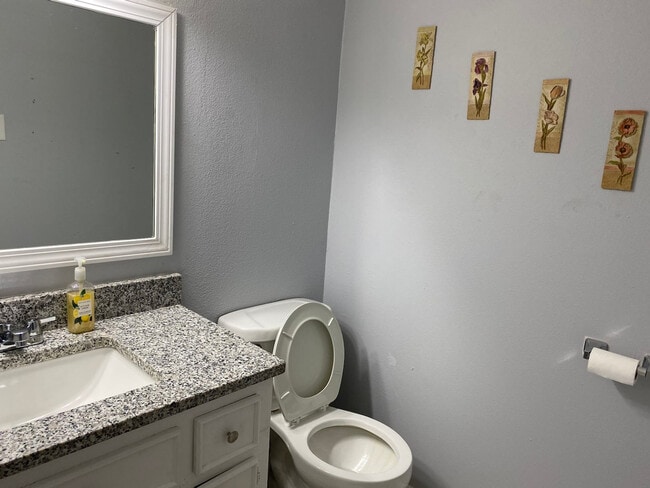 Building Photo - 5013 Wingfoot Ln