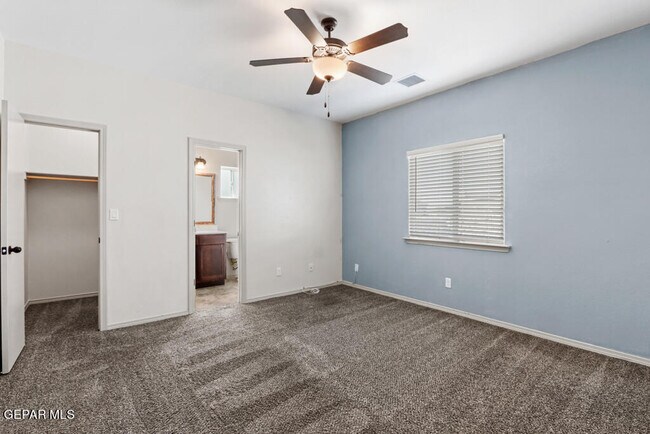 Building Photo - 11648 Flor Freesia Dr