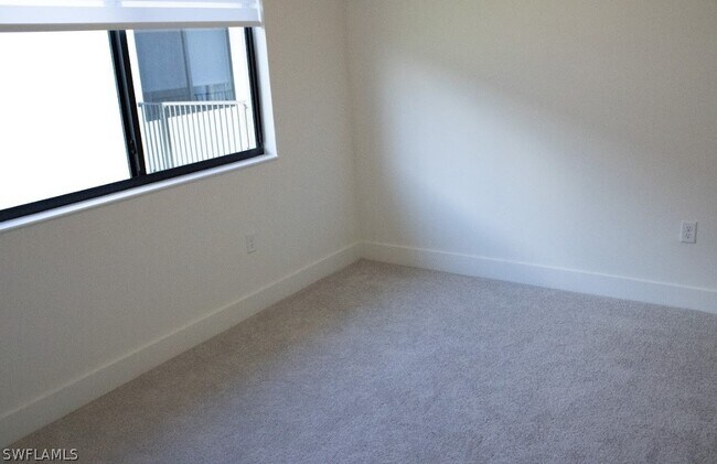 Building Photo - 5062 Alonza Ave