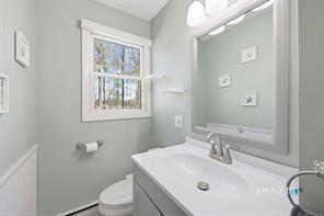 Building Photo - 14 Cedarwood Ln