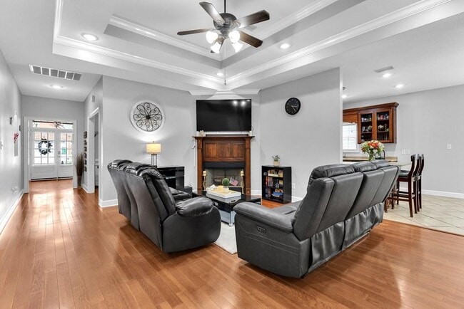 Building Photo - 3811 Napa Dr