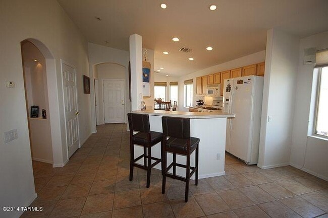Building Photo - 8851 N Palo Verde Bluffs Pl