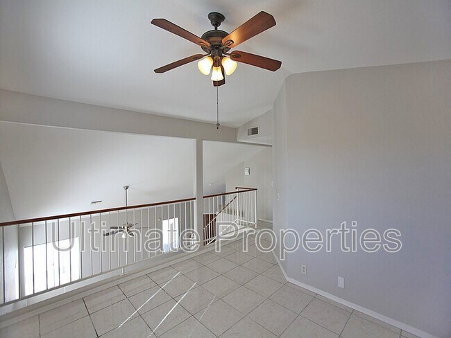 Building Photo - 5911 W Shangri-la Rd