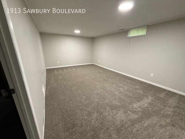 Building Photo - 1913 Sawbury Blvd