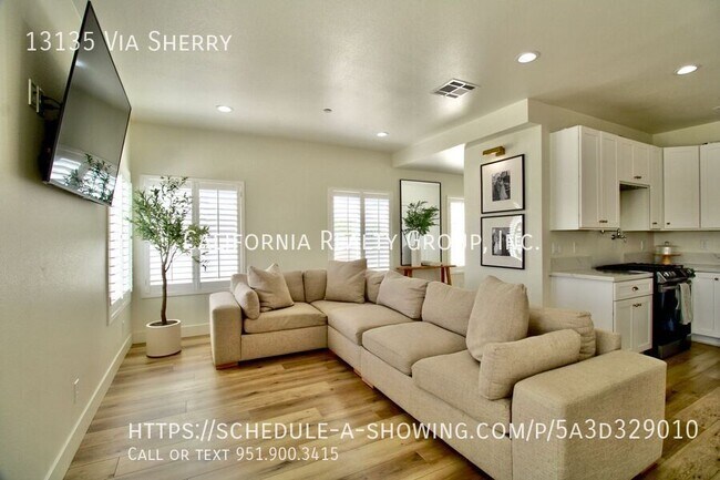 Building Photo - 13135 Via Sherry