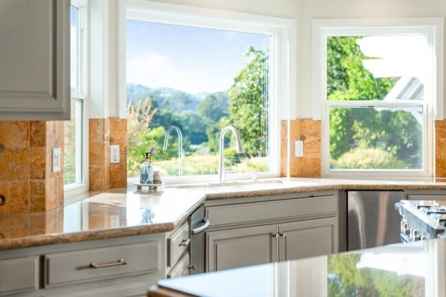 Building Photo - 5br/4ba Home - Luxury Country Living Minutes to Capitola & Soquel Village