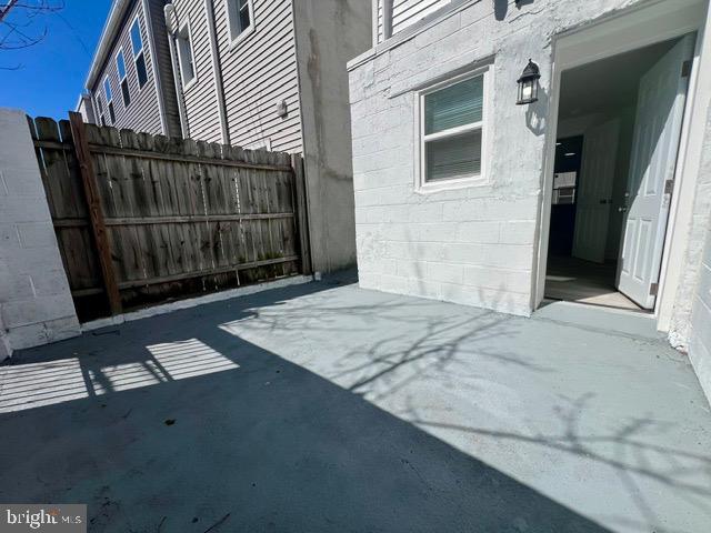 Building Photo - 2312 Greenwich St