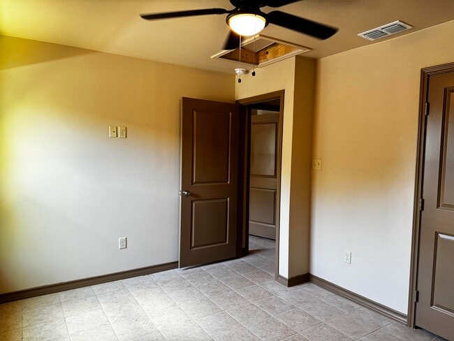 Building Photo - 1315 Convent Ave
