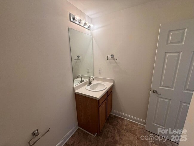 Building Photo - 6622 Latherton Ln