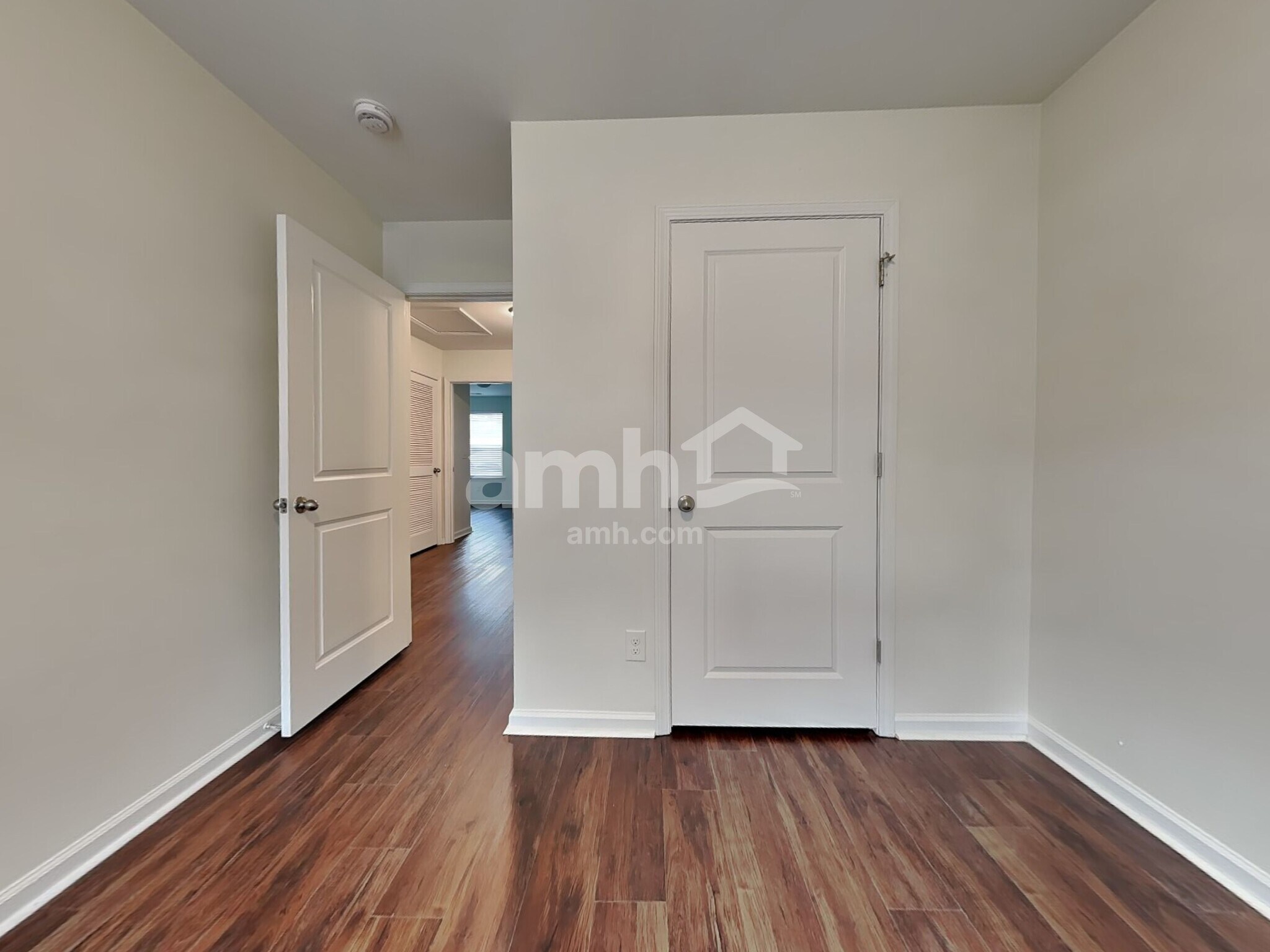 Building Photo - 7 Gardenia Dr